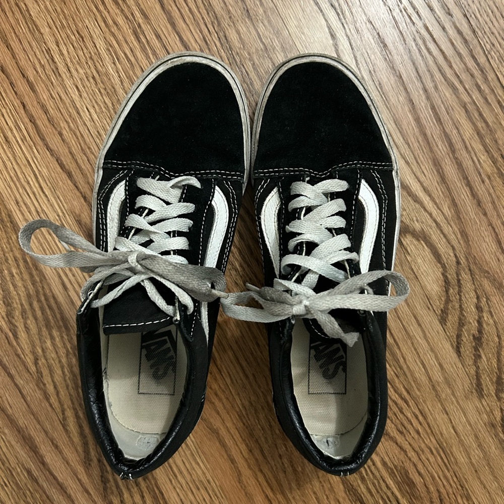 Black vans